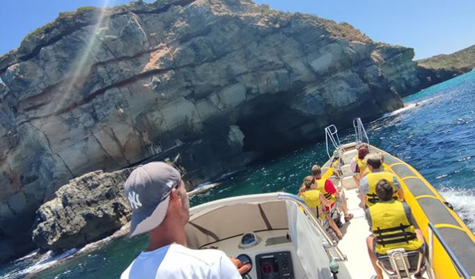 Speed Boat Fahrt vor Palma de Mallorca