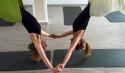 Aerial Yoga mit erfahrenem Personal Trainer