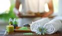 hautpflegende Kerzenöl-Massage
